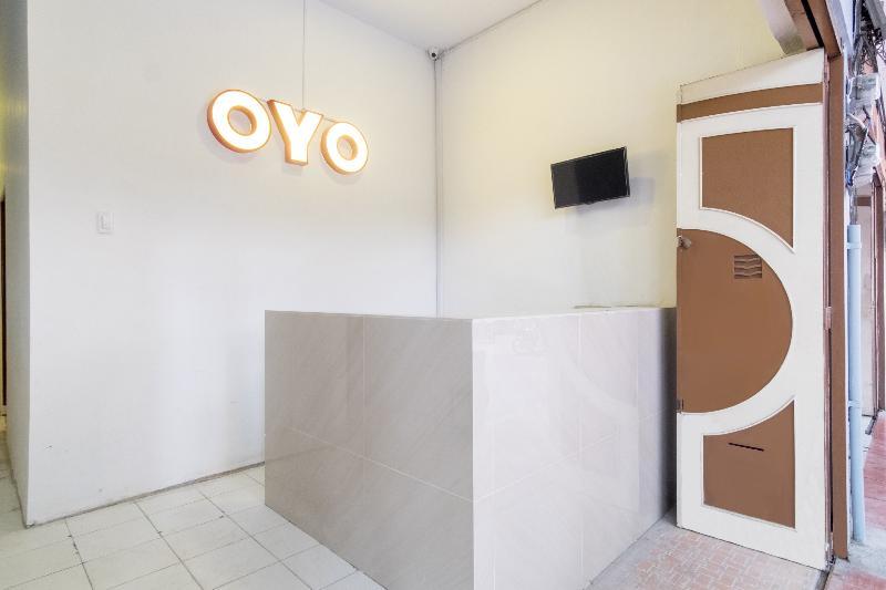 Oyo 835 Metropolitan Home Stay Medan Extérieur photo