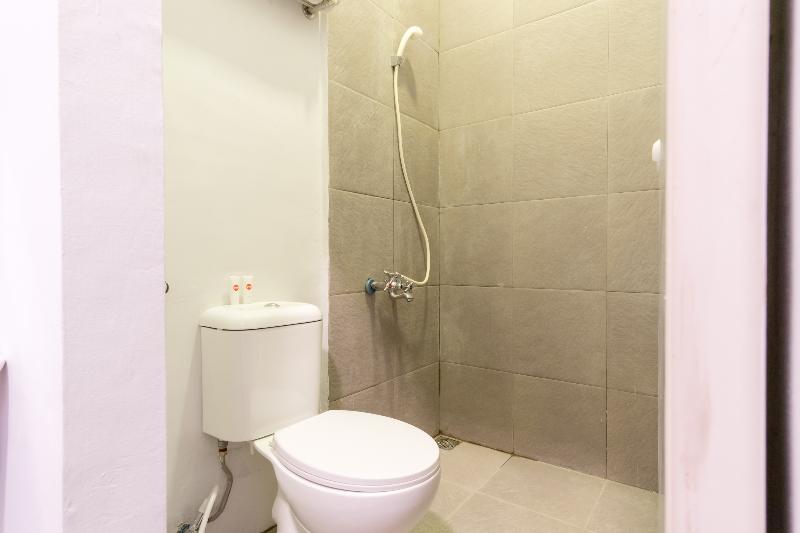 Oyo 835 Metropolitan Home Stay Medan Extérieur photo