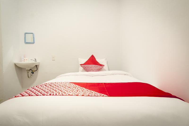 Oyo 835 Metropolitan Home Stay Medan Extérieur photo
